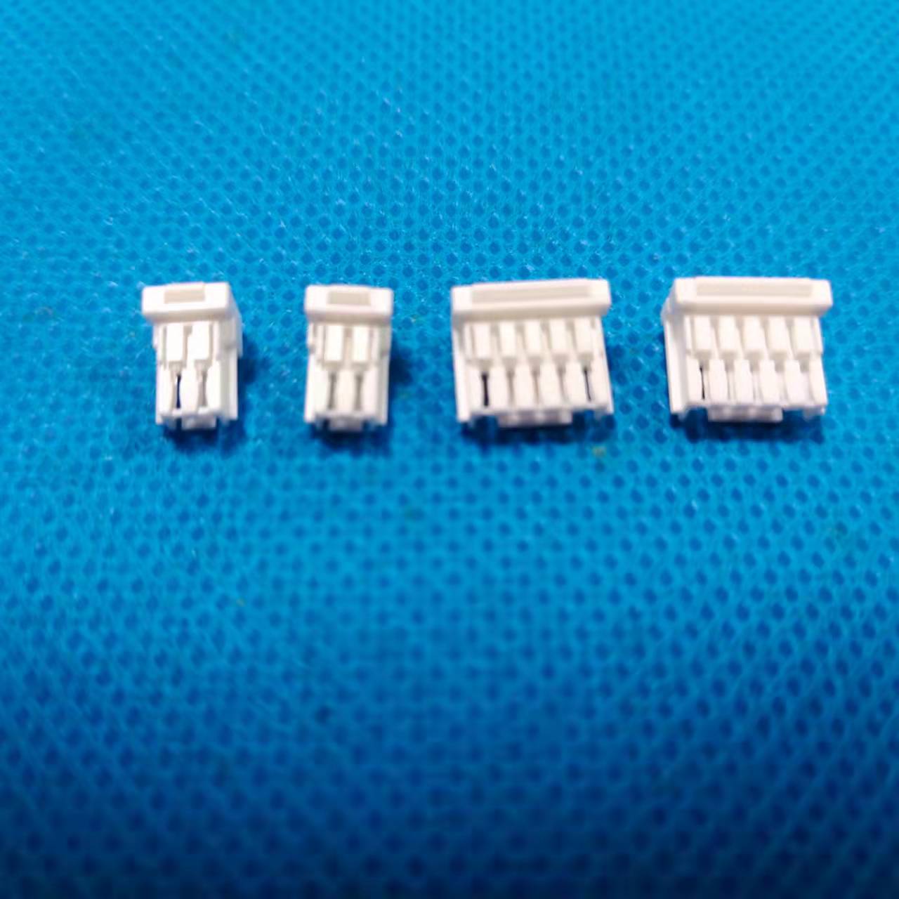 電子連接器 電子連接器